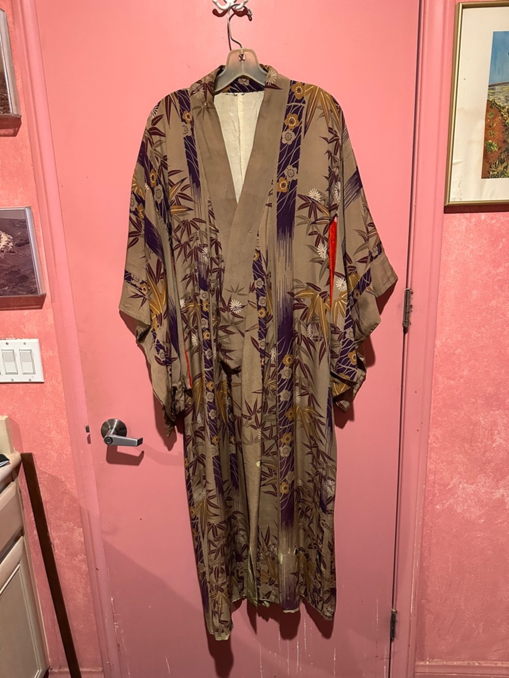 Vintage-Inspired Brown Long Sleeve Kimono Dress